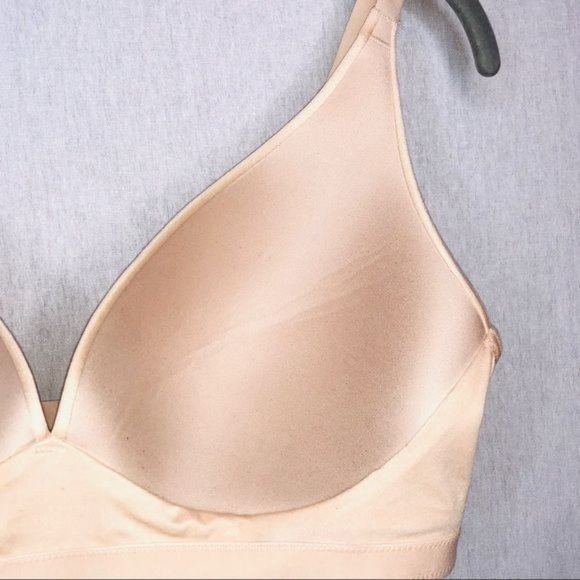 Fine Lines Supersoft Convertible Wireless Bra - Picture 11 of 14
